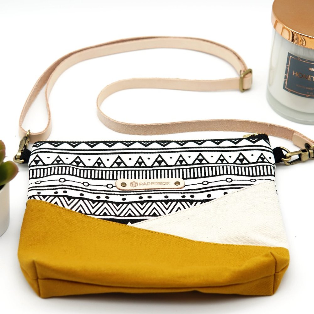 Alicia (medium) Sling Purse